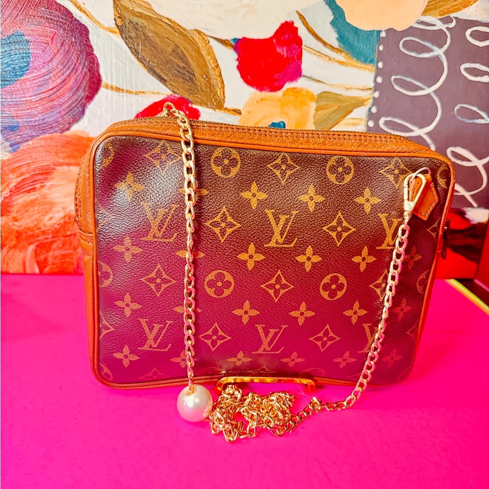 Sold out Louis Vuitton Tan and Brown Monogram Crossbody Bag - Picture 6 of 16